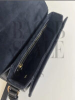 ⁦DIOR SIGNATURE. Size: 21 x 6 x 12cm⁩ - الصورة ⁦3⁩