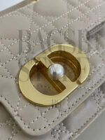 DIOR JOLIE TOP HANDLE. Size: 22 x 14 x 8 cm - Imagen 3