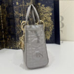 ⁦LADY DIOR MINI. Size: 17 × 15 × 7 cm⁩ - الصورة ⁦3⁩