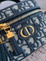 Dior 30 Montaigne Vanity — Premium Quality - Image 5