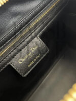 DIOR GROOVE. Size: 25 x 19 x 16cm - Image 5