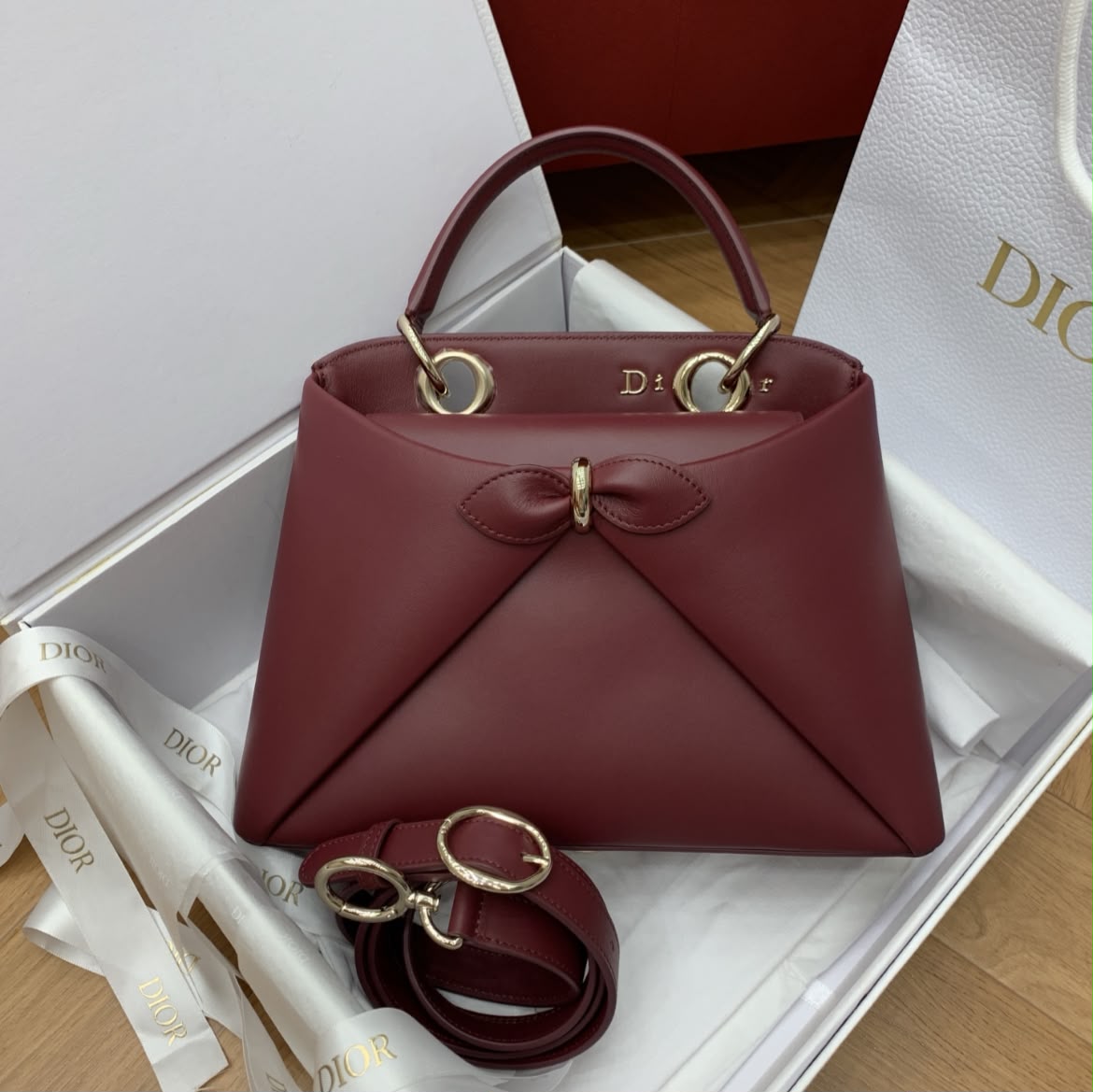 WhatsApp Image 2026-07-20 at 2.54.59 AM DIOR CIGALE BAG. Size:33.5 × 23 × 10.5 cm - Imagen 1
