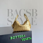 ⁦BOTTEGA VENETA LOOP TOP HANDLE 844285V5XF18472 (21*13*13cm)⁩ - الصورة ⁦2⁩