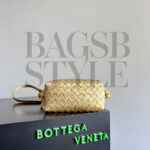 ⁦BOTTEGA VENETA LOOP TOP HANDLE 844285V5XF18472 (21*13*13cm)⁩ - الصورة ⁦3⁩